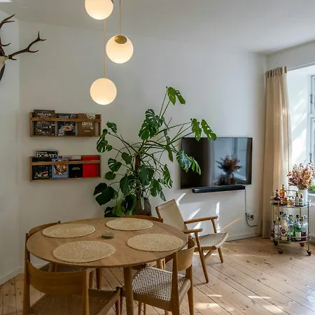 Minimalist Flat In Authentic Nordvest アパート コペンハーゲン